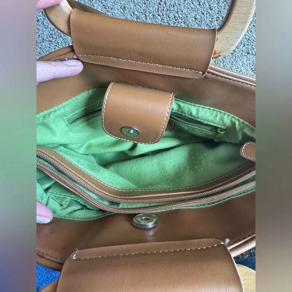 Relic Brand Wooden Handled cross body hawaiian style Handbag - Picture 6 of 11